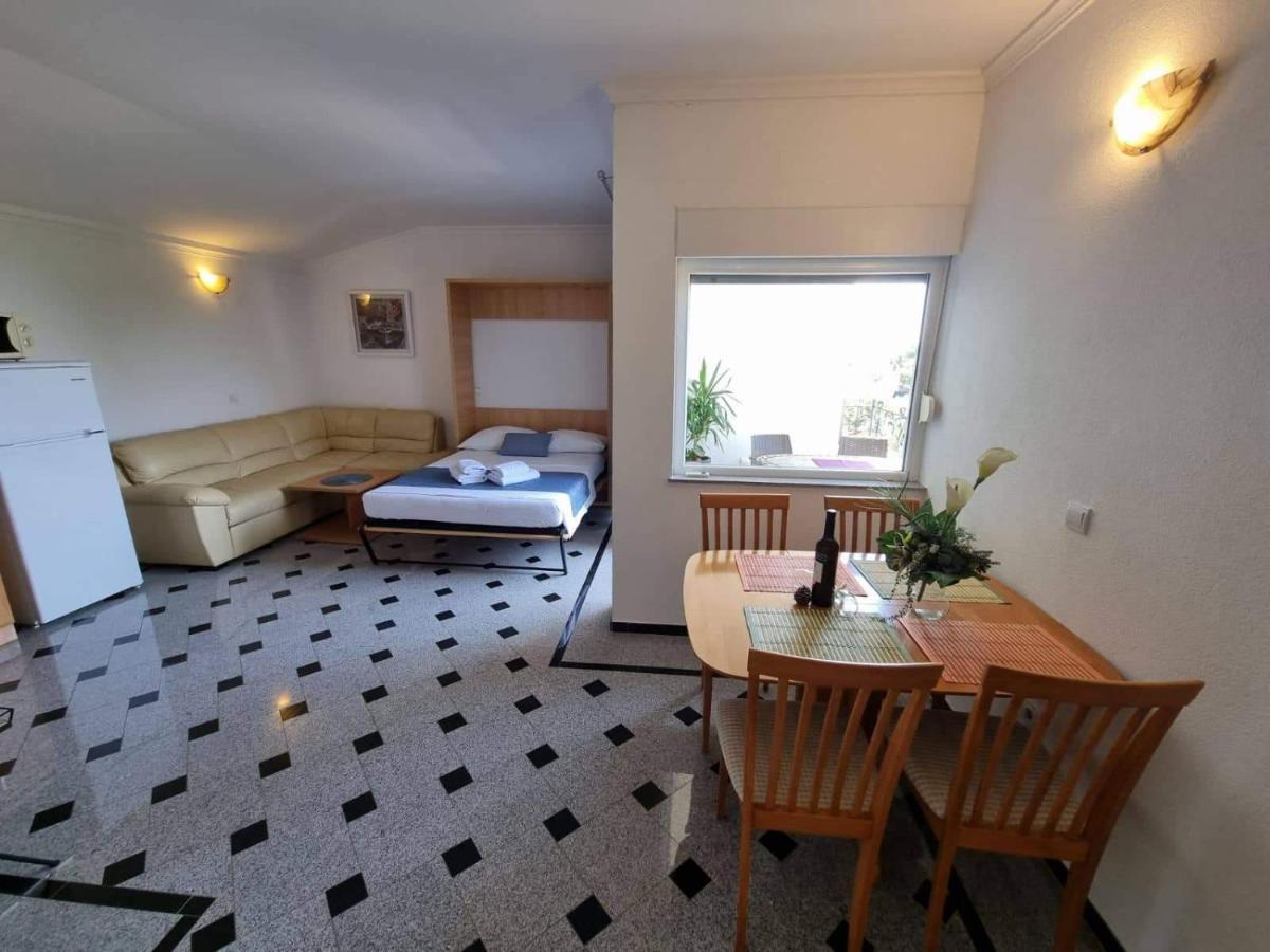 Apartment Tomic 2 Makarska Kültér fotó